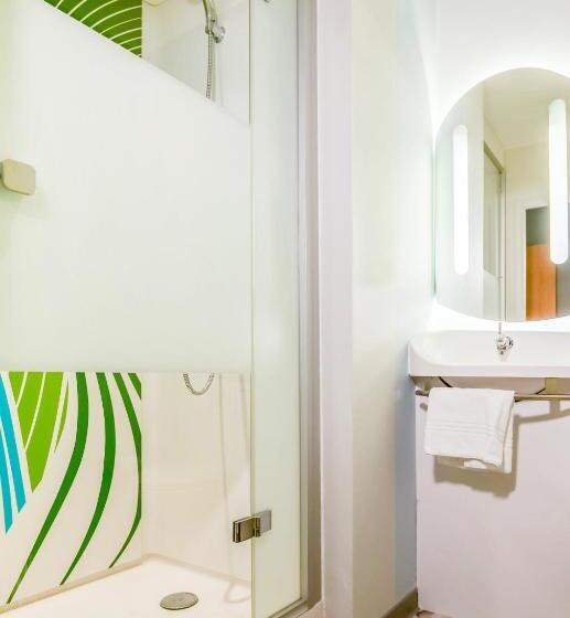 Отель Ibis Budget Porte De Camargue