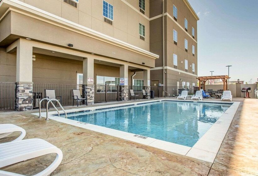 هتل Mainstay Suites Midland
