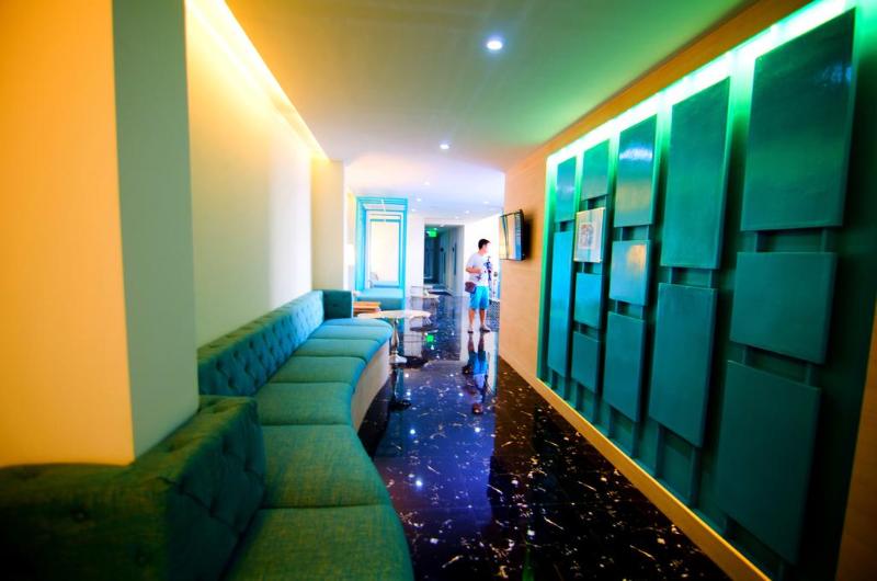 酒店 Norn Talay Surin Beach Phuket