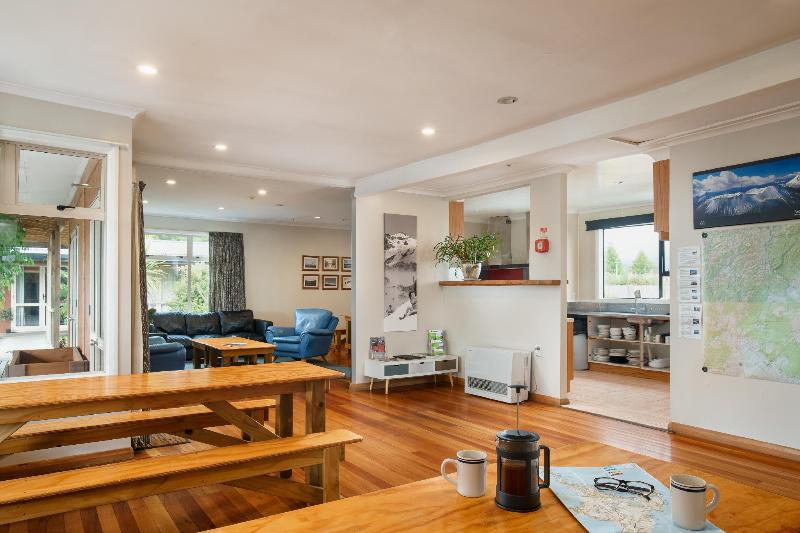 هتل Plateau Lodge