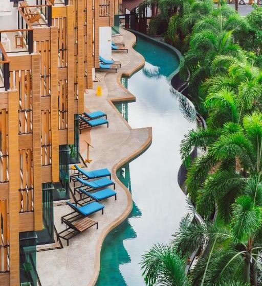 هتل The Lunar Patong
