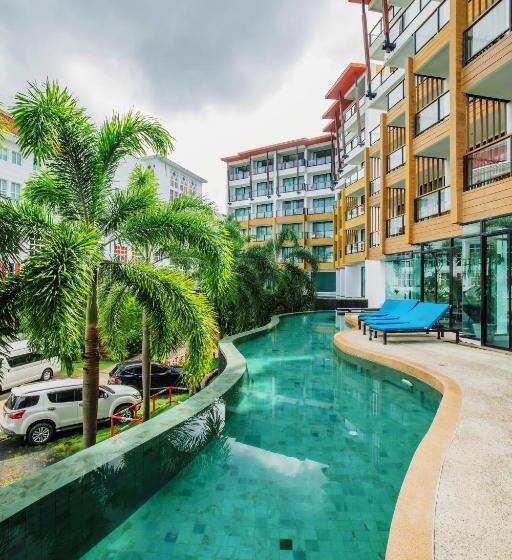 هتل The Lunar Patong
