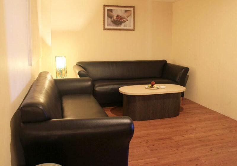 هتل Wiltop By Bencoolen