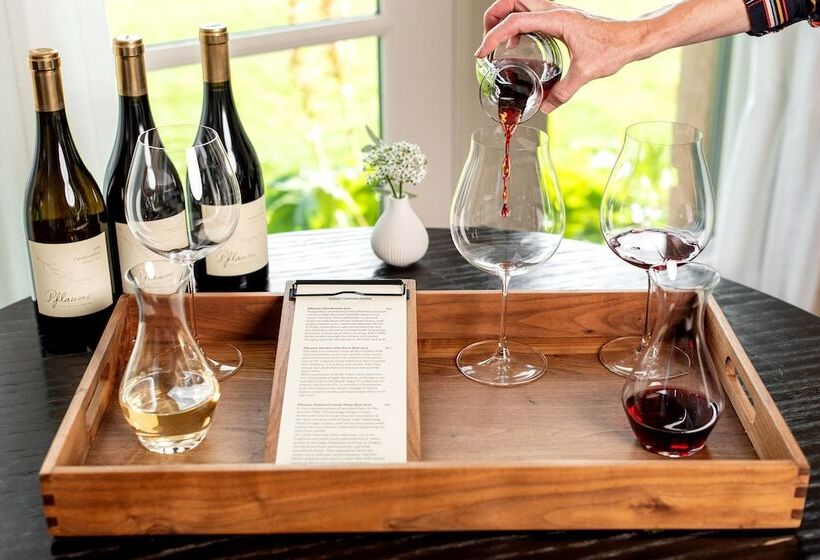 민박 Black Walnut Inn & Vineyard