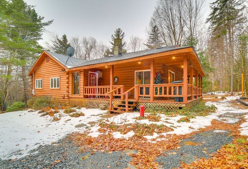 Three Bears Cabin  Btwn Mt Snow & Stratton Mtn!