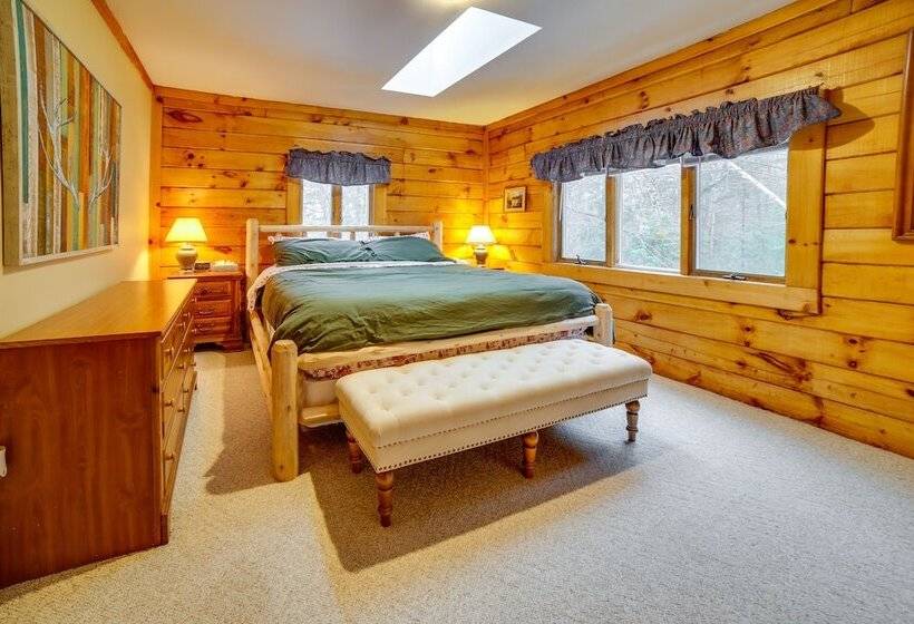 Three Bears Cabin  Btwn Mt Snow & Stratton Mtn!