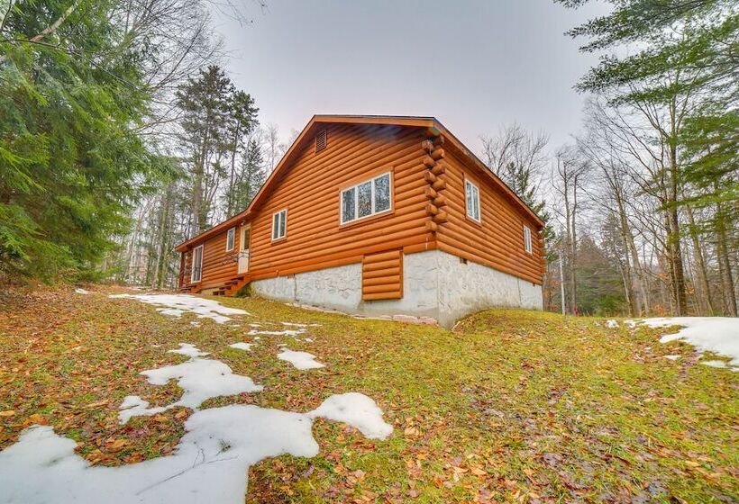 Three Bears Cabin  Btwn Mt Snow & Stratton Mtn!