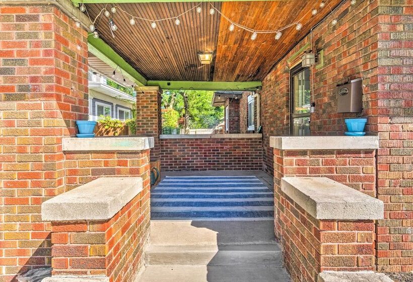 Cozy + Modern Indy House ~ 5 Mi To Downtown!