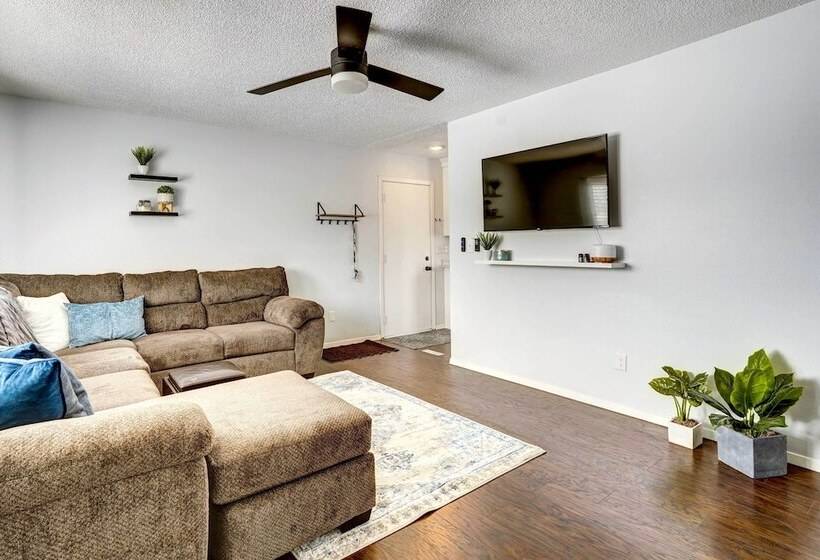 Cozy Sioux Falls Home   7 Mi To Downtown!