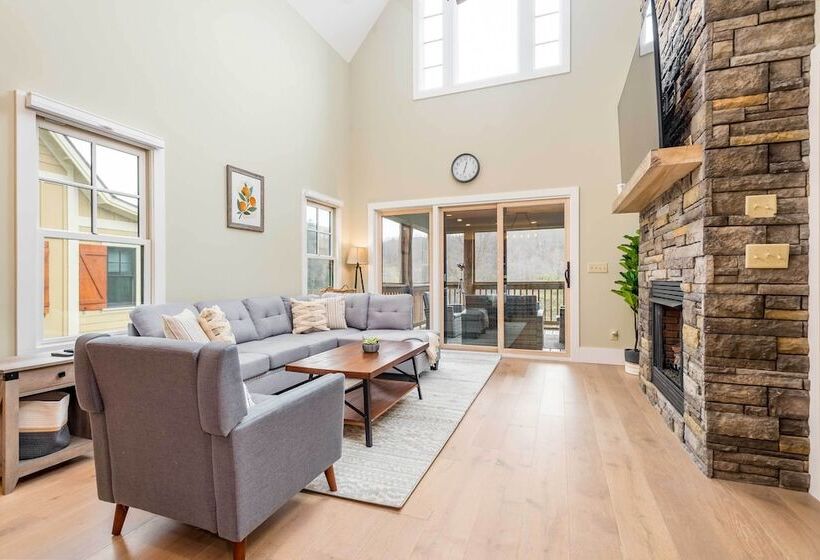 Game Room & Wraparound Decks: Cullowhee Home!