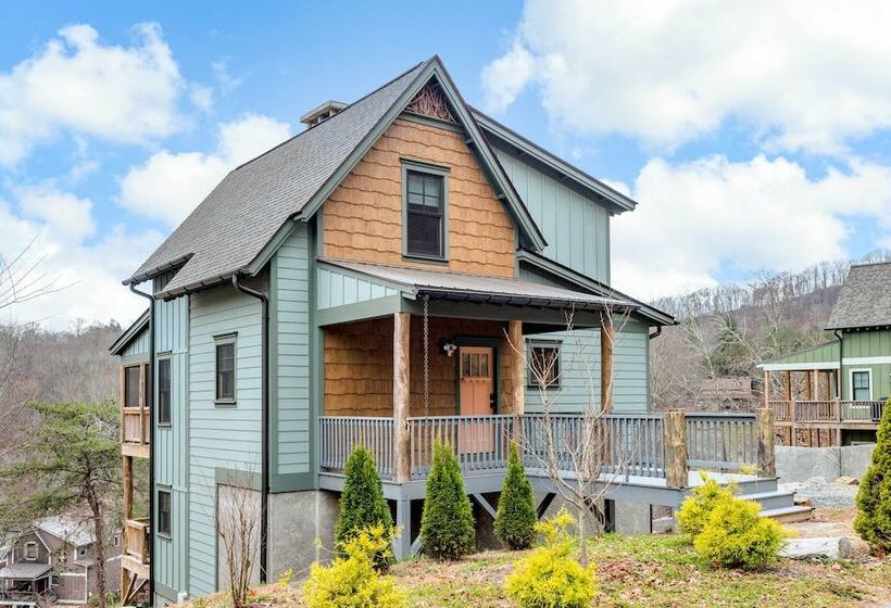 Game Room & Wraparound Decks: Cullowhee Home!