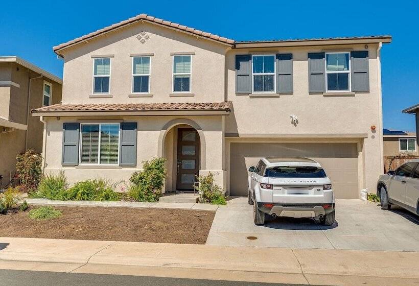 Elk Grove Studio W/ Private Patio: Walk To Casino!