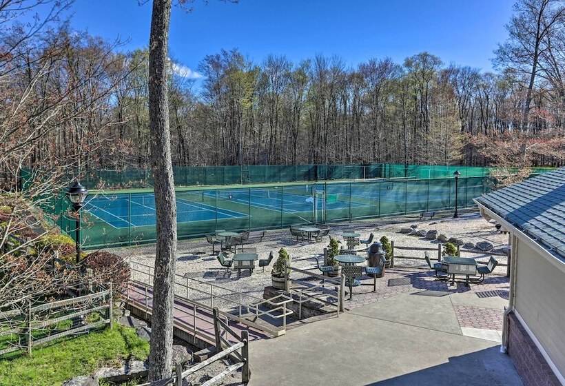 Walk To Big Bass Lake: Family Home W/ Deck!