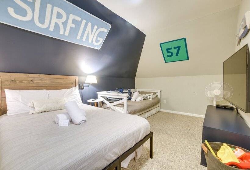 Gorgeous Oib Escape W/ Dock & Canal View!