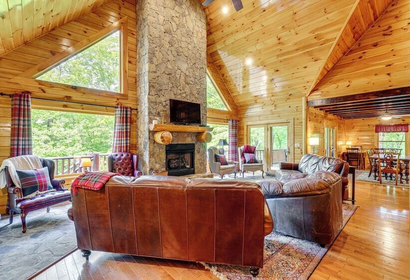 Hike, Fish & Golf: Burnsville Retreat W/ Deck!
