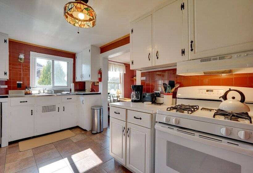 John S Farmhouse In Mount Snow  On 120 Acres!