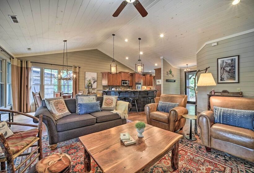 Cashiers Home W/ Outdoor Fireplace & Fire Pit!