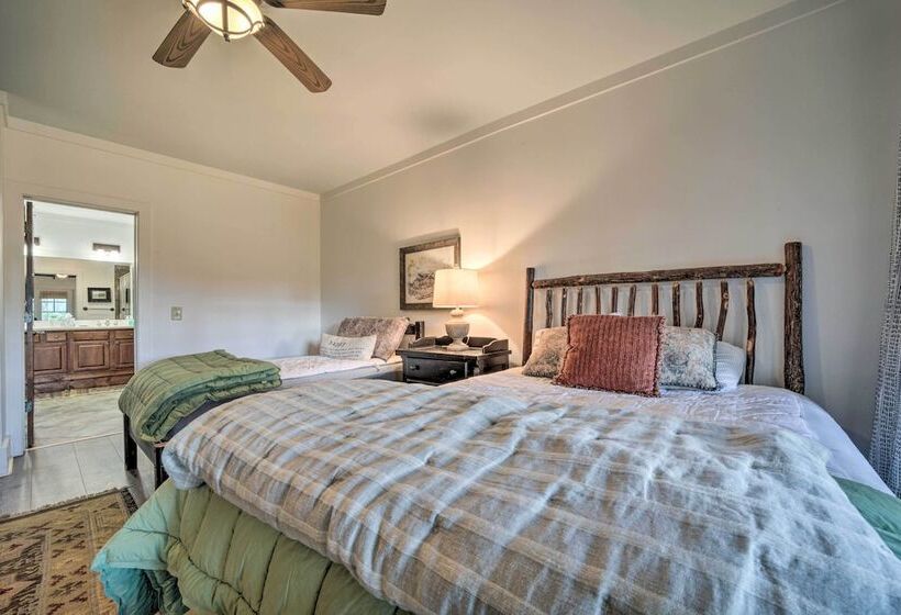 Cashiers Home W/ Outdoor Fireplace & Fire Pit!