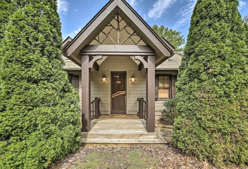 Cashiers Home W/ Outdoor Fireplace & Fire Pit!