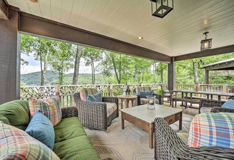 Cashiers Home W/ Outdoor Fireplace & Fire Pit!