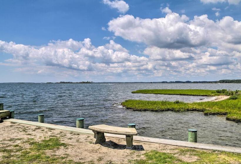 Lovely Fenwick Island Home W/ Fire Pit + Bay Views