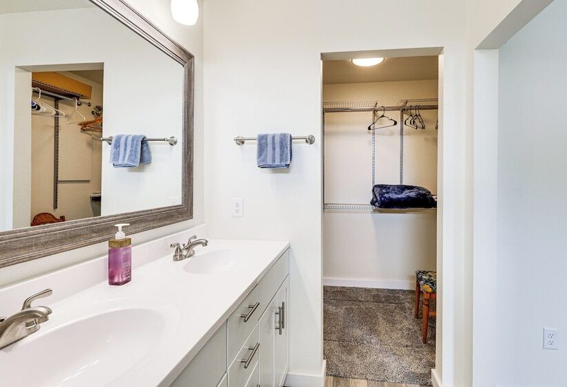 Newly Built Rapid City Retreat ~ 1 Mi To Dtwn