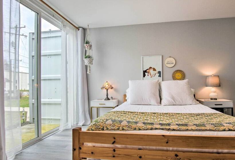 Old Fort Shipping Container House Near Trails