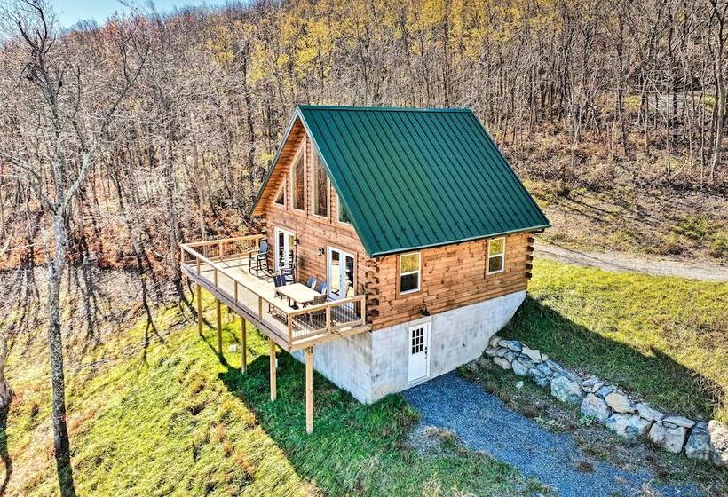 Peaceful Free Union Cabin W/ Deck & Mtn Views