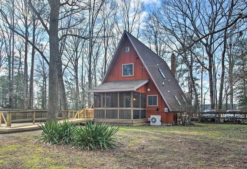 Peaceful Georgetown Home   13 Mi To Lewes Beach!