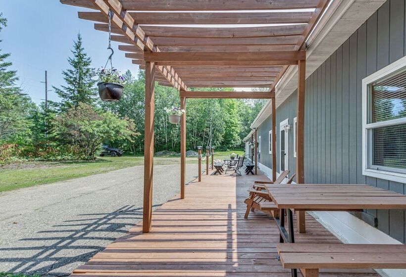 Quiet Lakefront Grand Rapids Cabin On 5 Acres