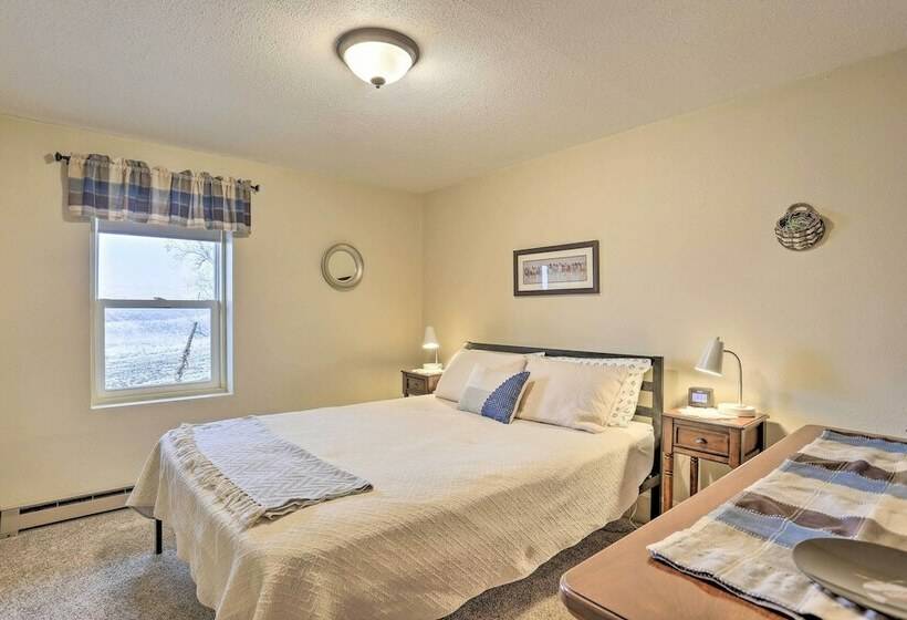 Rapid City Vacation Home W/ Wraparound Deck!