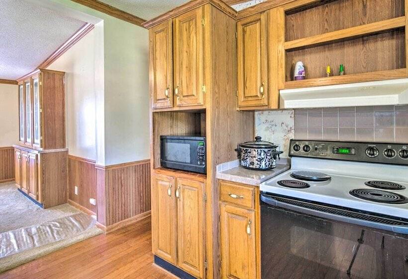 Relaxing Prairie Home, 29 Mi To Starkville!
