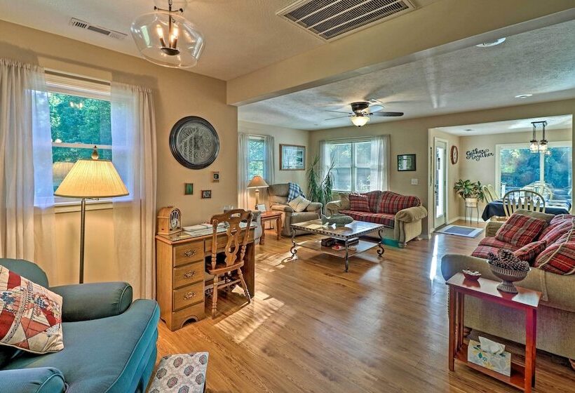 Riverside Hide A Way  W/ Patio, Bbq, Fishing Pier
