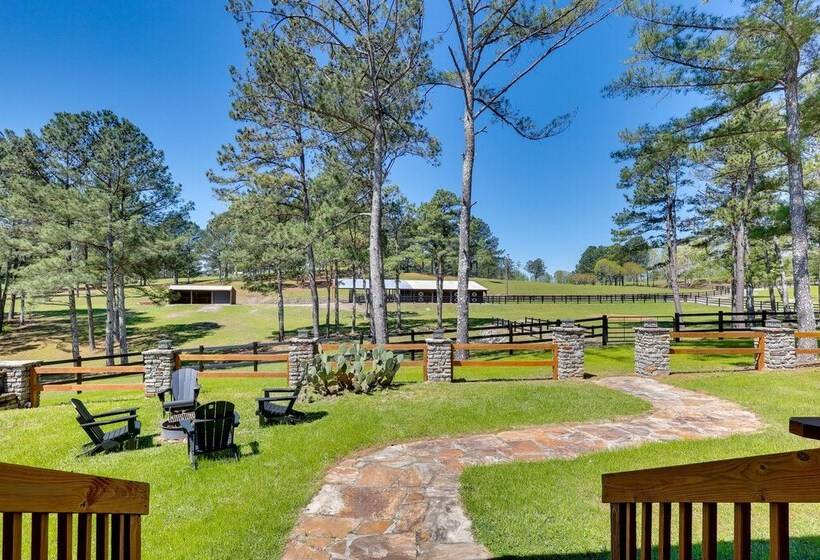 Spacious Alabama Retreat   Deck, Grill & Fire Pit!