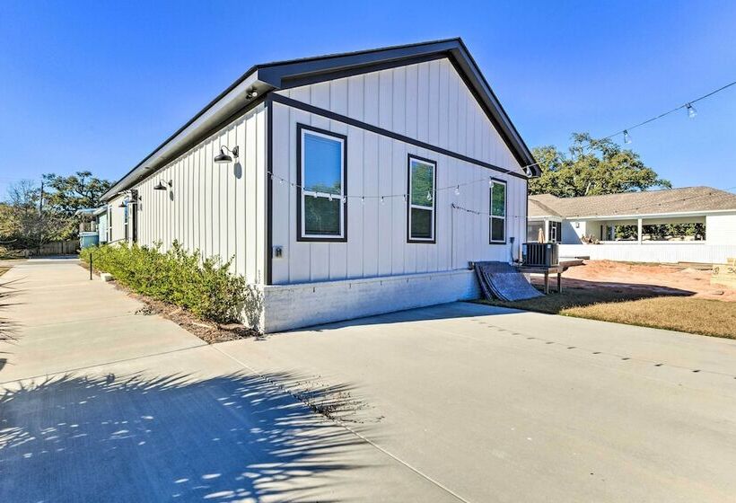 Spacious Gulfport Home   Walk To Beach!