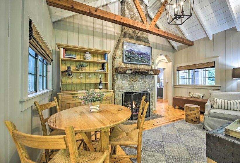 Tranquil Highlands Cottage With Fire Pit & Stream!
