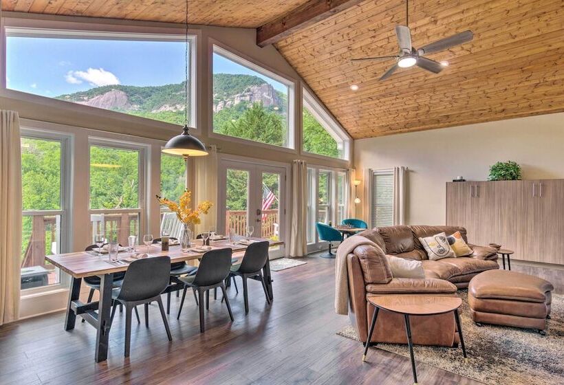 Breathtaking Views: Unique Chimney Rock Cottage!