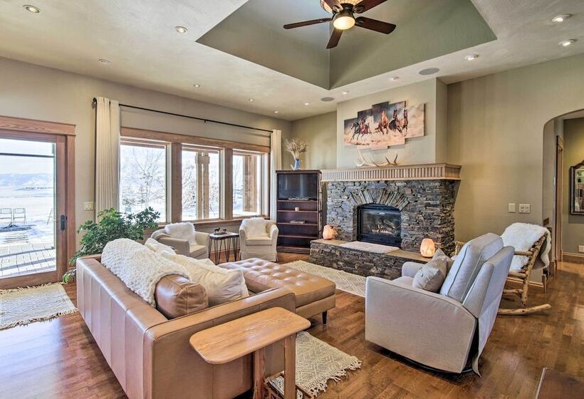 Bozeman Getaway On The Prairie W/ Patio & Grill