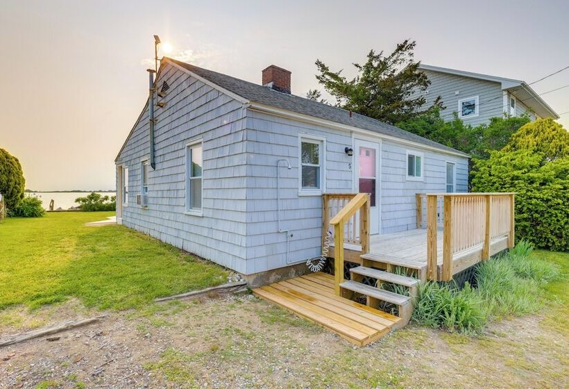 Waterfront Cottage W/ Sunroom + Patio & Grill