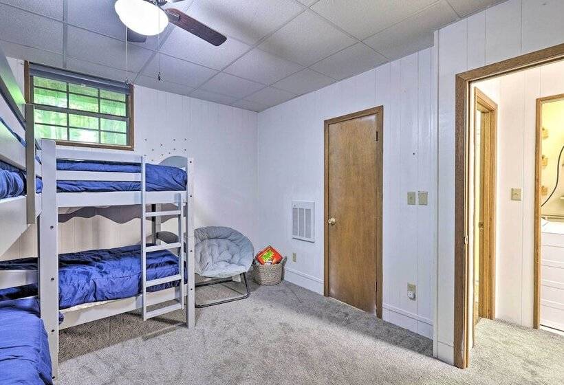 4 Season Family Retreat ~ 2 Mi To Ski Resort!