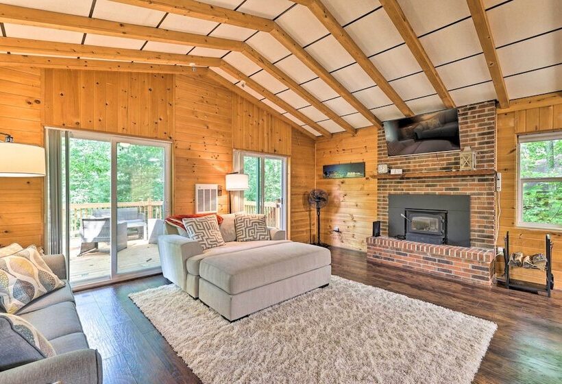 4 Season Family Retreat ~ 2 Mi To Ski Resort!