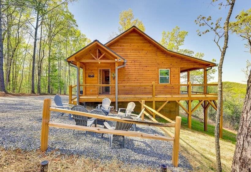 Beautiful Murphy Cabin W/ Mountain View & Fire Pit