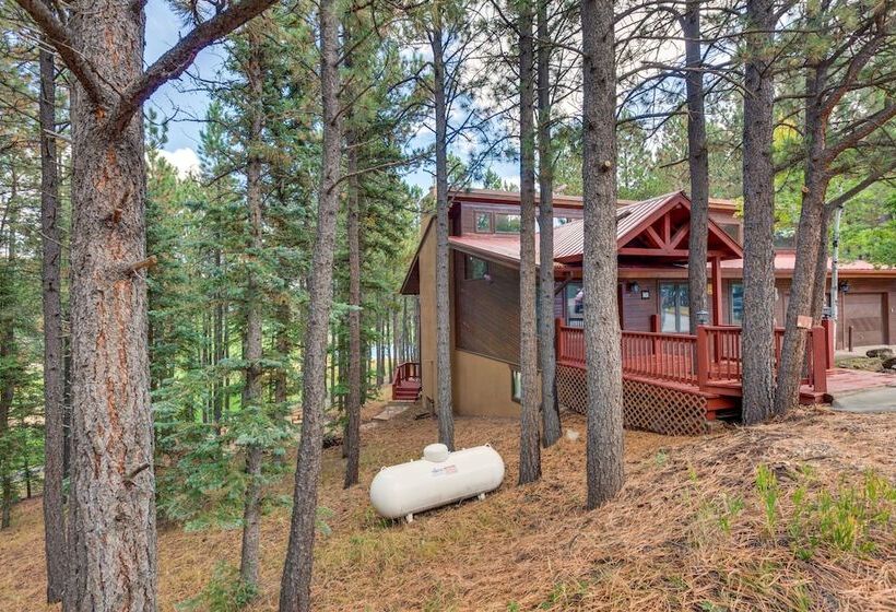Cozy Angel Fire Escape W/ Golf Course Views!