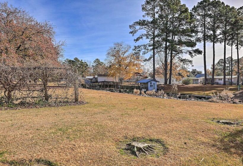 Cozy Cottage  W/ Shared Dock On Dawson Creek