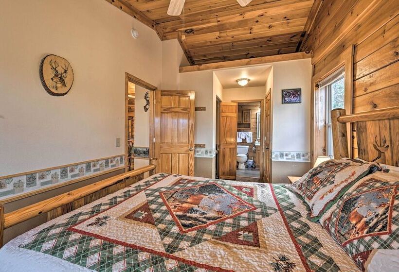 Cozy Deer Glen  Cabin W/ Private Hot Tub & Porch!