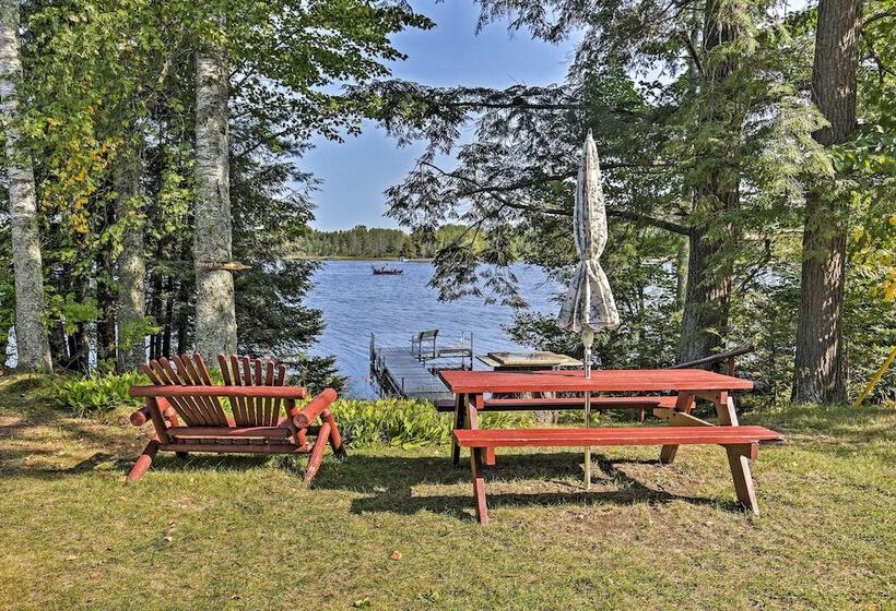 Cozy Lakefront Cabin W/ Indoor Gas Fireplace!