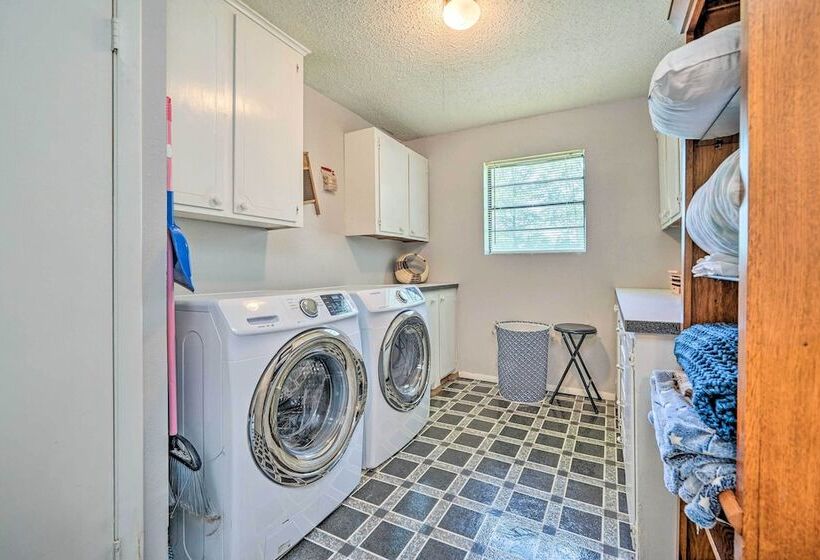 Cozy Murfreesboro Home Near Local Attractions!