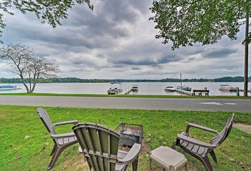 Dreamy Waterfront Home W/ Grill: Boat & Ski!