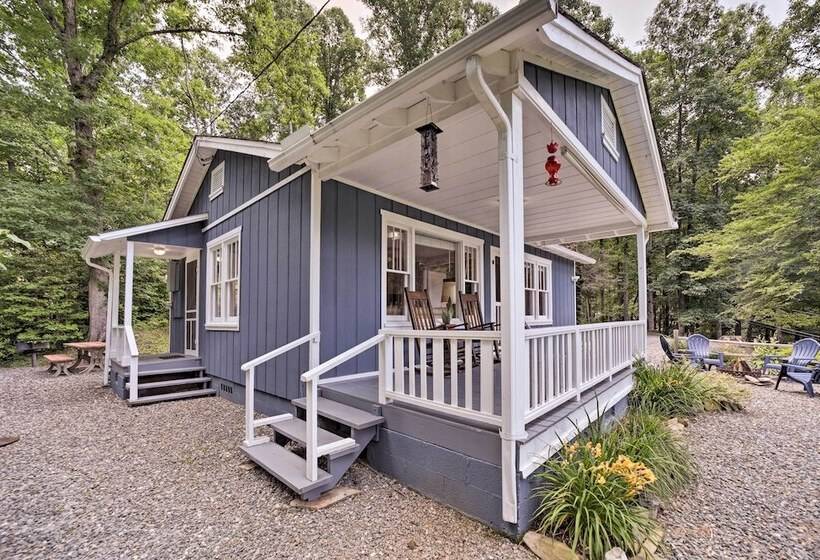 Enchanting Bryson City Cottage W/ Mtn Views!
