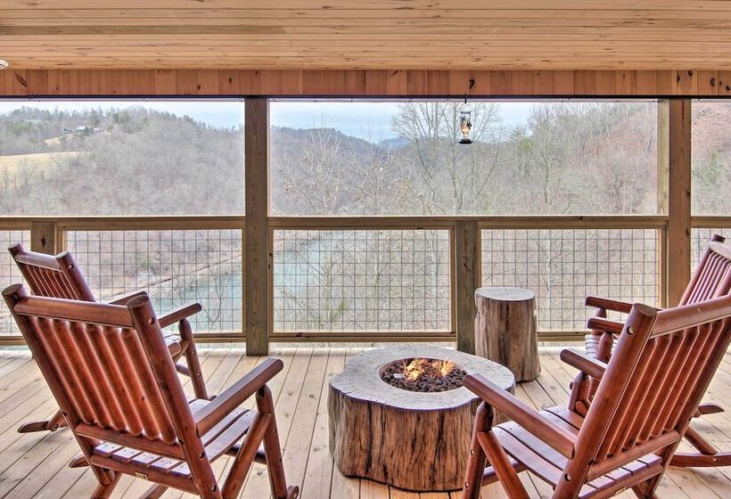 Marshall Home W/ Mountain View, 5 Mi To Downtown!